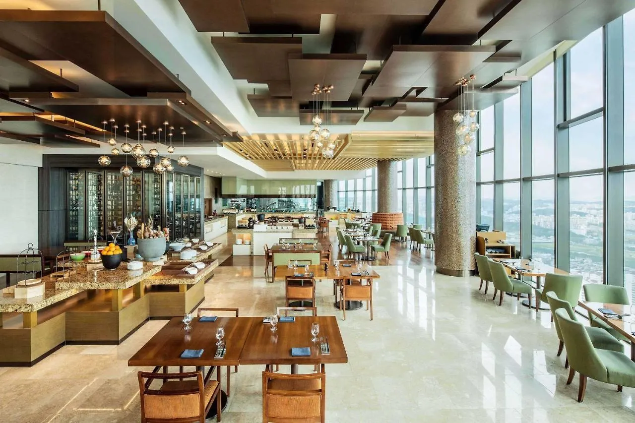 Sheraton Seoul D Cube City Hotel Gimpo 5*,