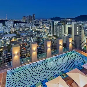 호텔 힐튼 가든 인 서울 강남