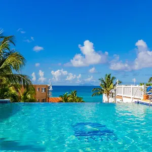 La Vista Resort Simpson Bay